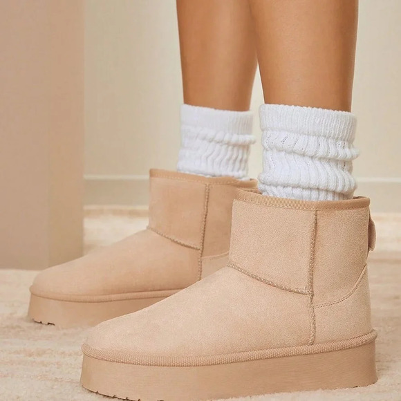 Mocha Brown Fashionable Women's Mini Platform Boots - Picture 2 of 5